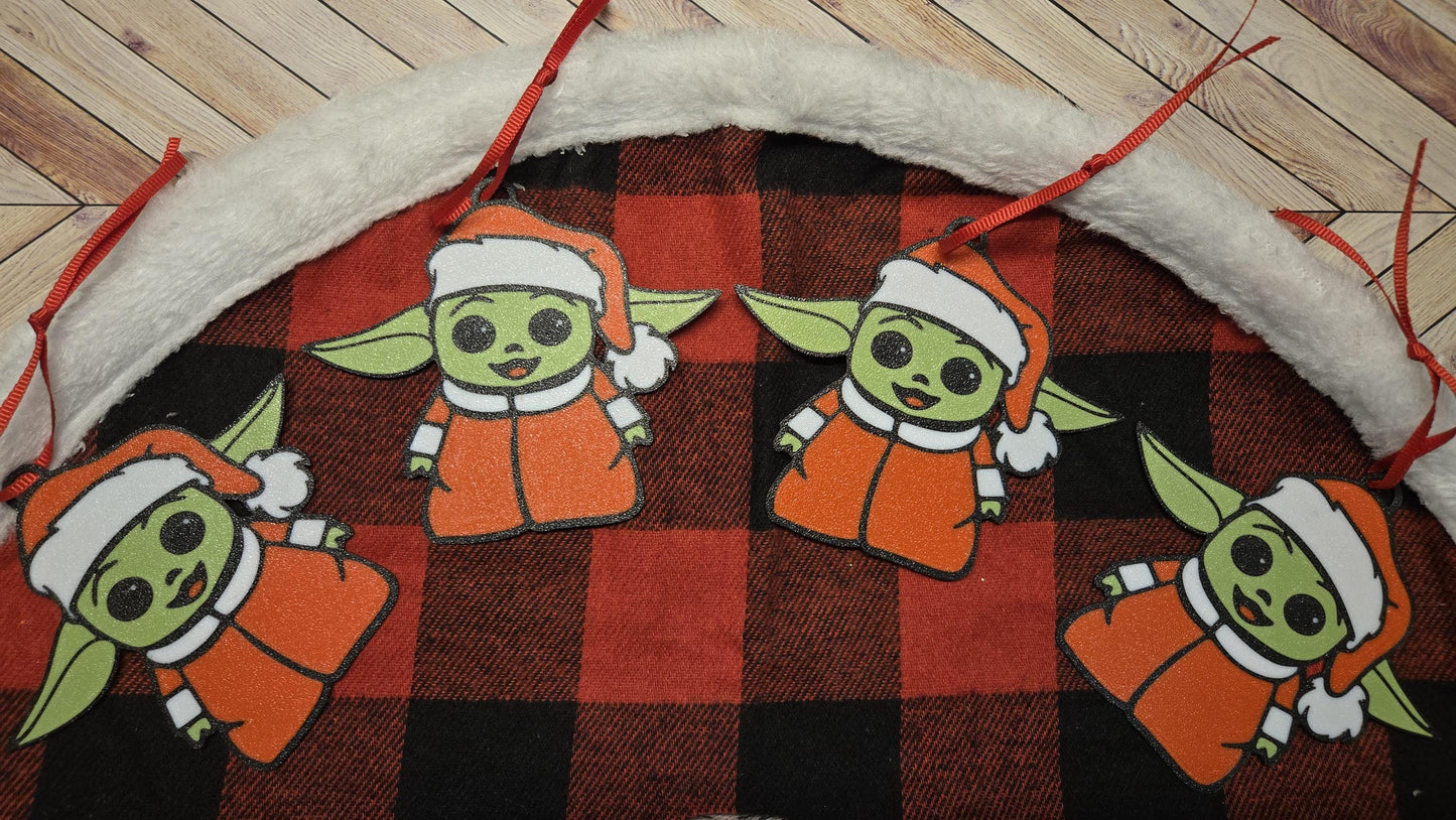 Grogu Christmas Ornament: Star Wars Santa Outfit (4PK)